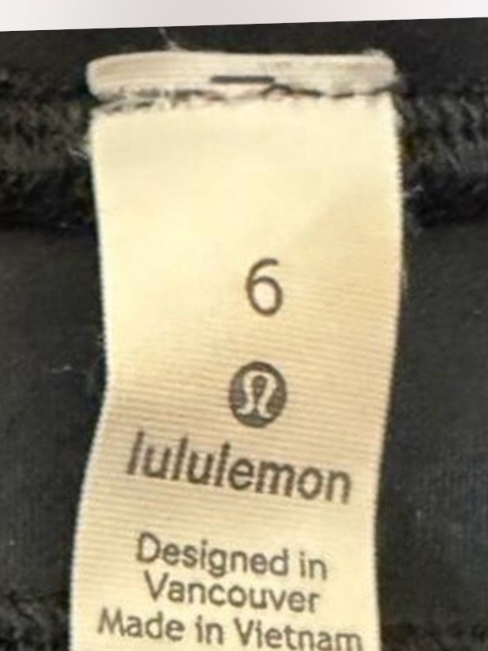 lululemon athletica High-Rise Leggings with pockets - Picture 5 of 5